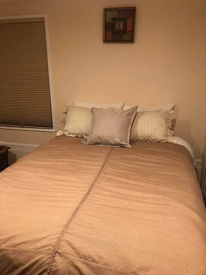 1 bed, 1800 sqft, $1,800 — Photo 1