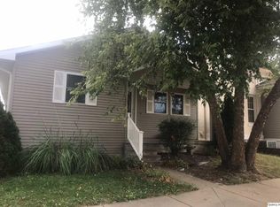 823 S 11th St, Quincy, IL 62301