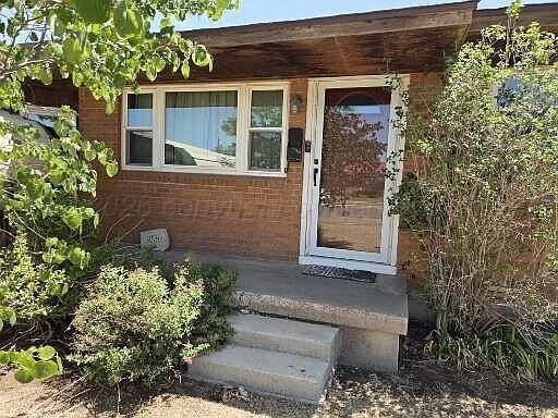 5th image of 1909 Grinnell Dr