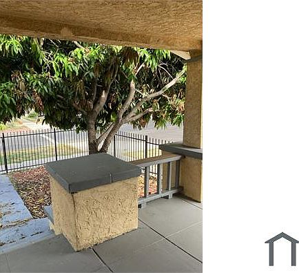 2nd image of 3571 S Gramercy Pl