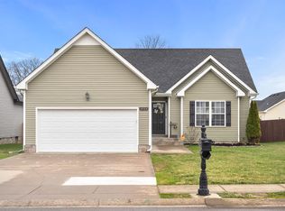 3733 Gray Fox Dr, Clarksville, TN 37040