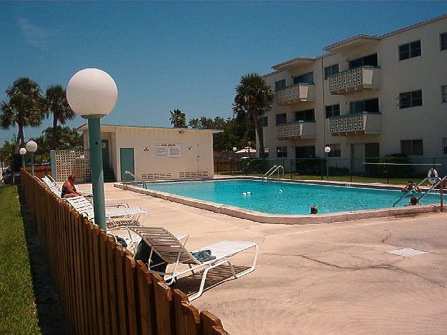 1st image of 221 Columbia Dr APT 237