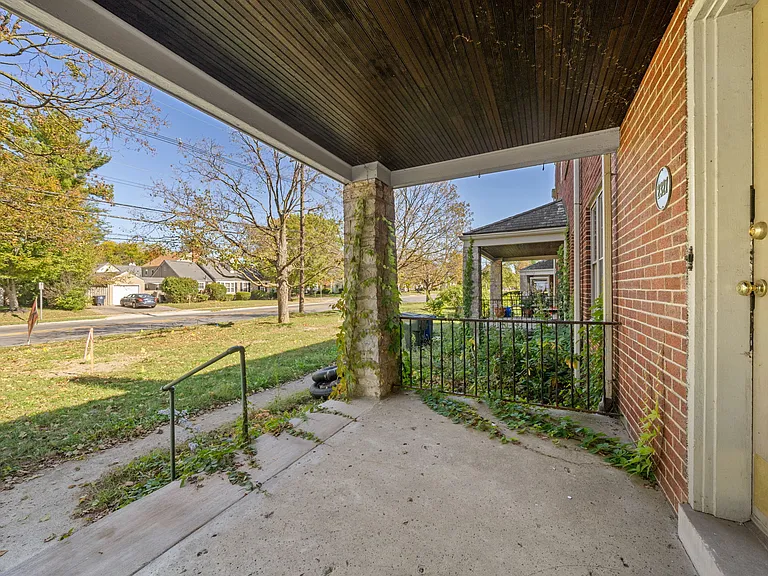2327 E Livingston Ave #2327 — Photo 32