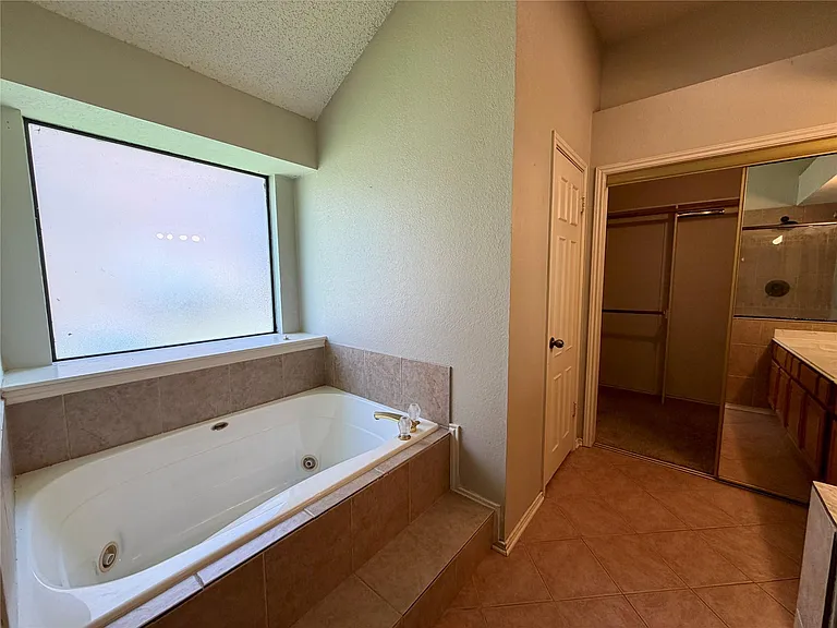 7905 Rice Dr — Photo 12