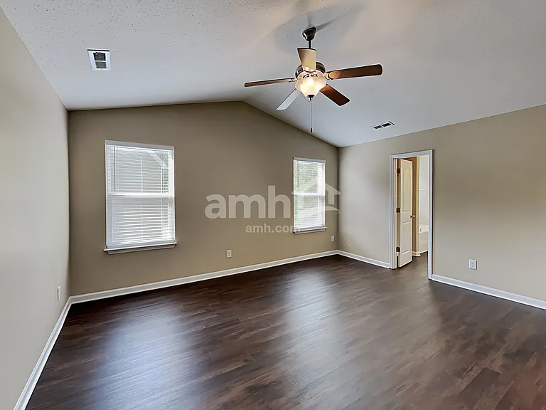 1300 Cathedral Rock Ct — Photo 8