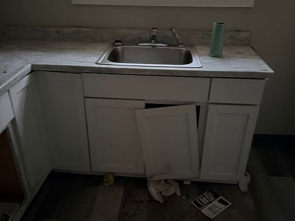 2nd image of 1163 Paulson Ave