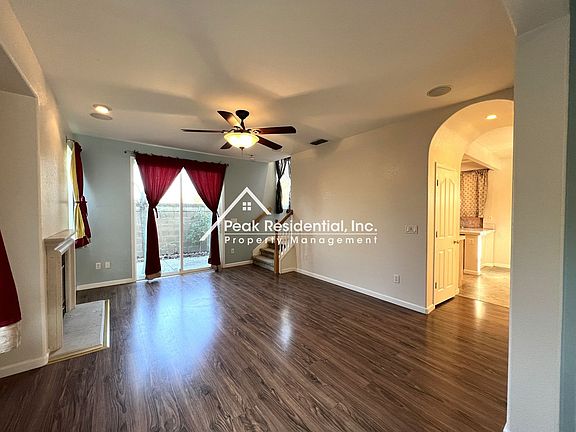 3rd image of 611 Natalino Cir