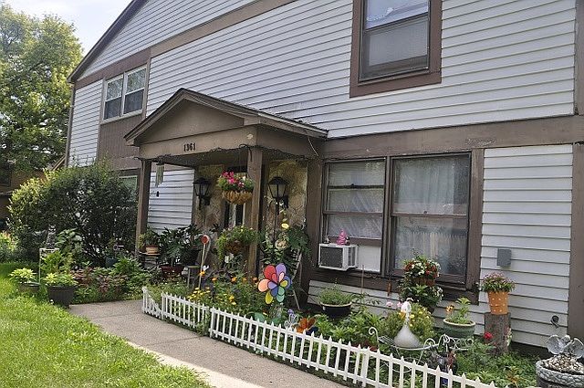 2nd image of 1361 N Glen Cir APT C