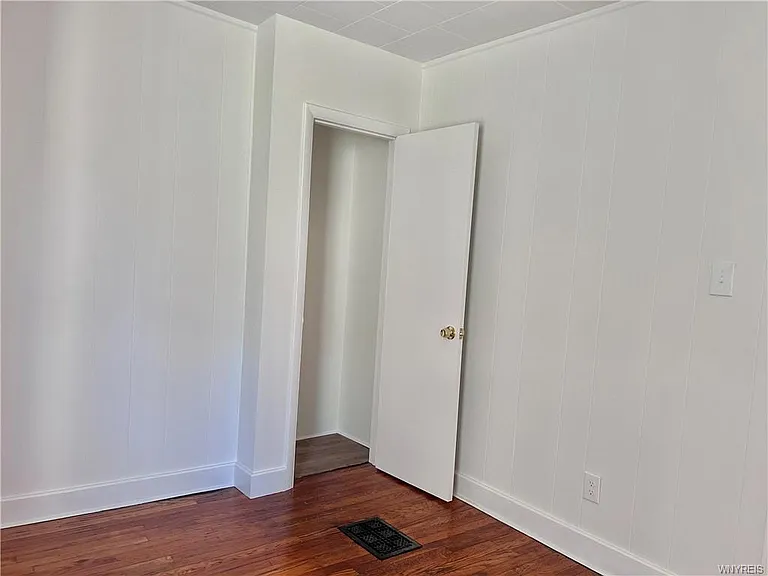 446 Bryant Ave #1 — Photo 6