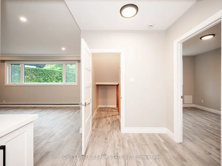 135 Ashbrook Ct #LOWER — Photo 15