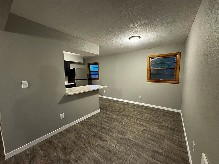 402 Butler Ave #C — Photo 5