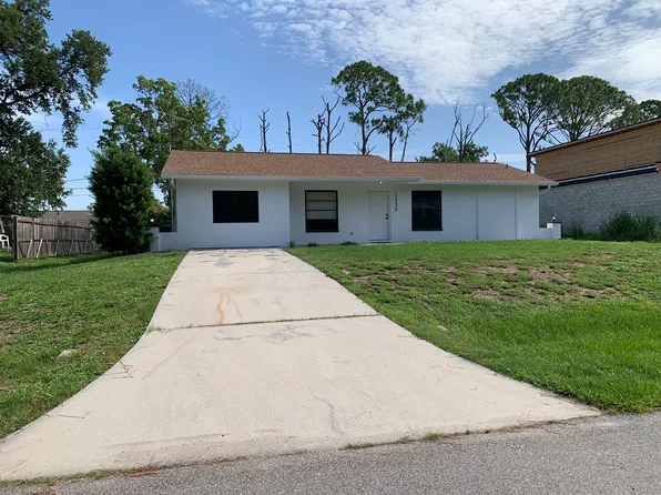 12236 Morton Ave, Pt Charlotte, FL 33953