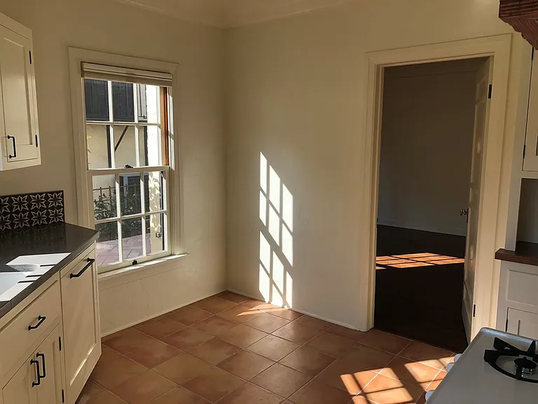 204 1/2 Quincy Ave — Photo 12