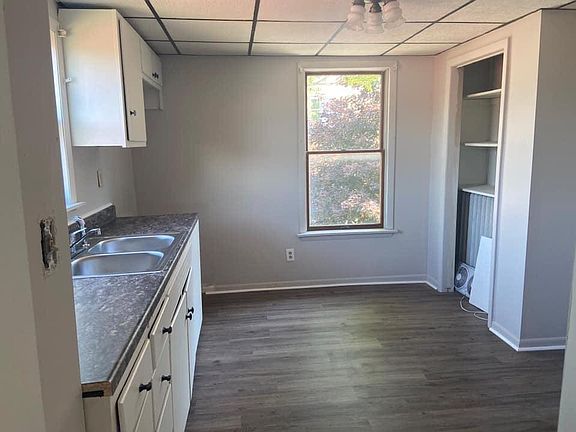 2nd image of 15 Cuyler Ave #B