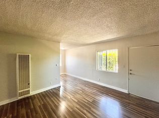 976 W 46th St #4, Los Angeles, CA 90037