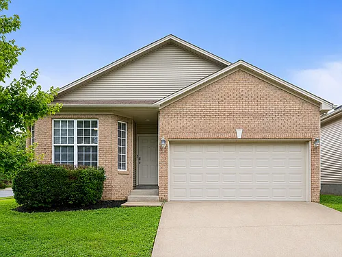 220 Shannon Ct Photo 1