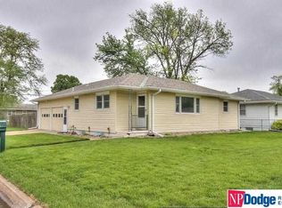 1406 E 19th St, Fremont, NE 68025