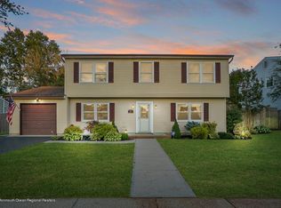 15 Evergreen Pl, Howell, NJ 07731