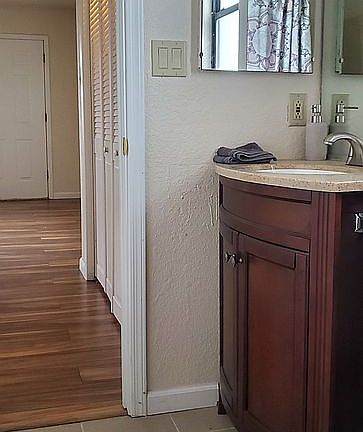 4th image of 2354 Barranca Dr