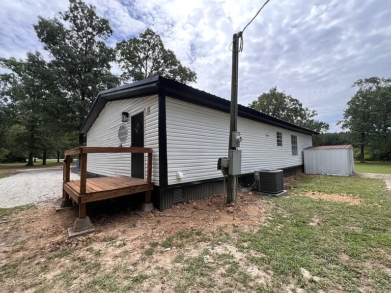 515 County Road 4108 — Photo 4