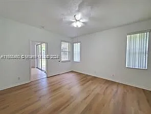 3704 Woodfield Ct — Photo 9