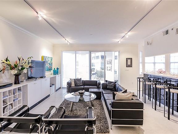 5th image of 269 Vintage Bay Dr Unit 12