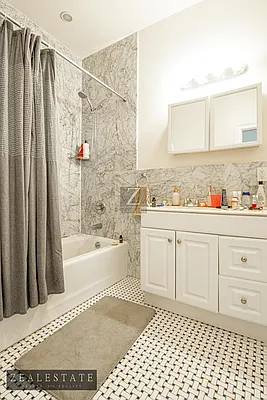 Rented by ZealEstate Group Inc | media 28