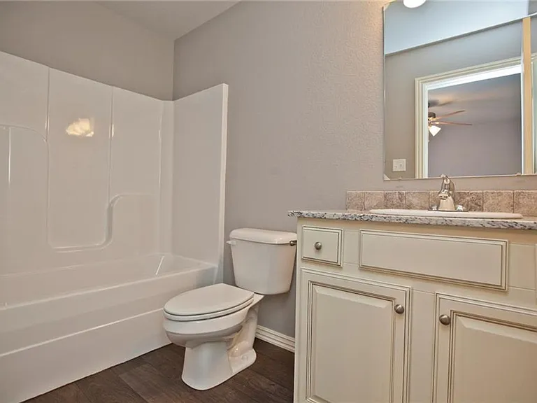 1253 N Rupple Rd — Photo 18