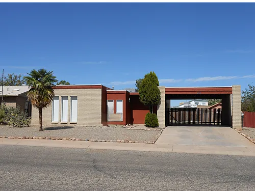 5111 Paseo Las Palmas Photo 1