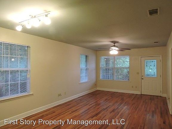 2nd image of 701 E Park Ave APT 1