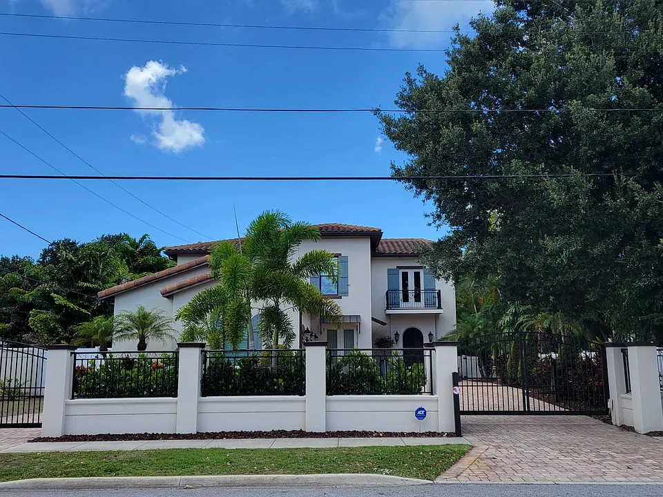 3218 S Osprey Ave