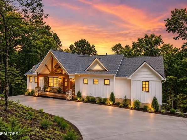267 Lakemont Ln, Caryville, TN 37714