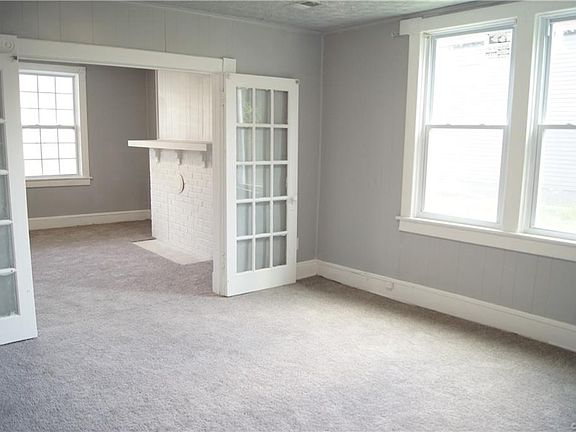 5th image of 614 S Adams St