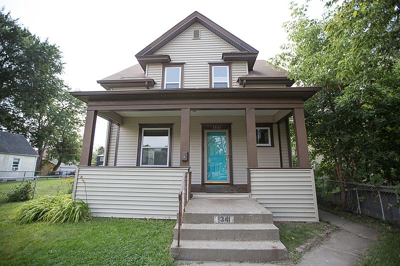 1st image of 1341 Newton Ave N