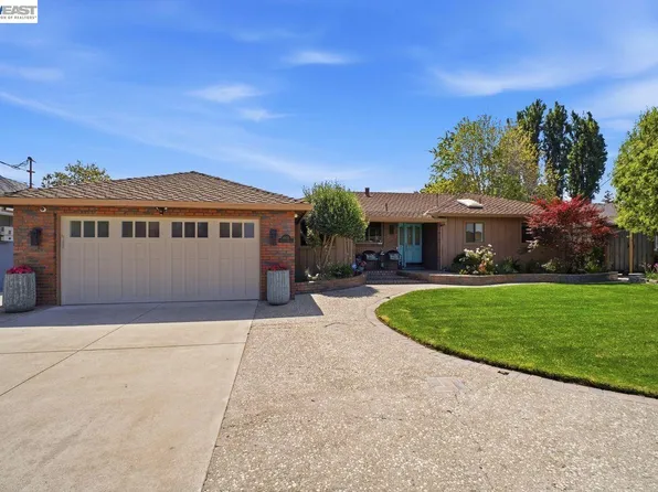 4858 Sterling Dr, Fremont, CA 94536