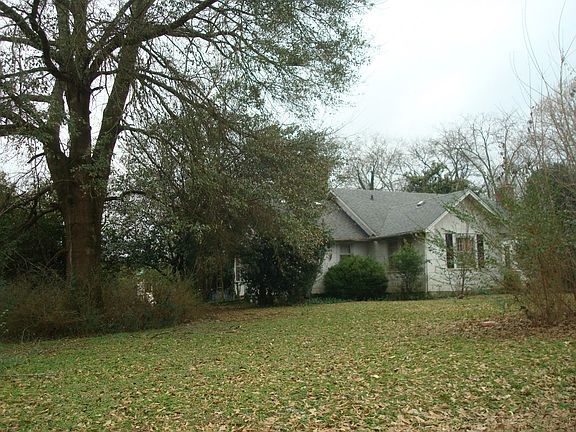 3rd image of 114 Martha St