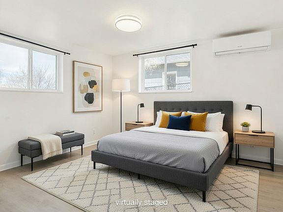 3rd image of 3850 S King St #1/2