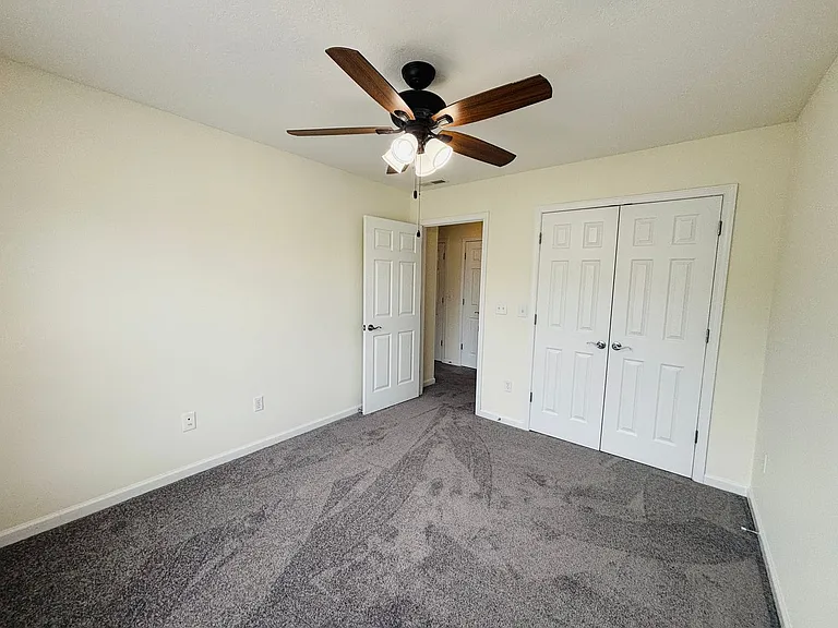 1719 Aden Ln — Photo 11