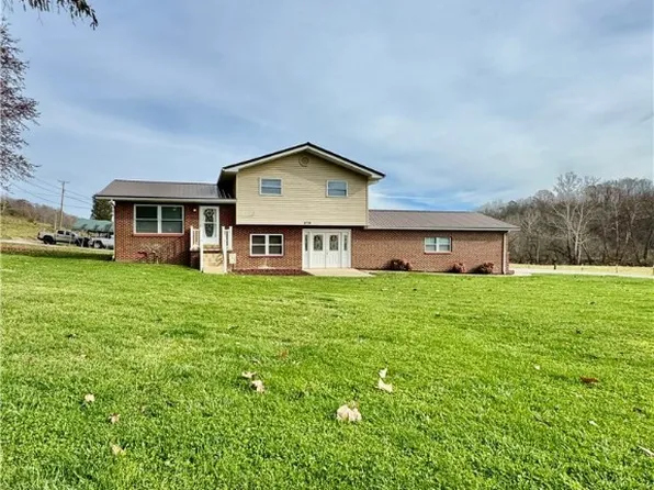 1306 Yates Crossing Rd, Milton, WV 25541