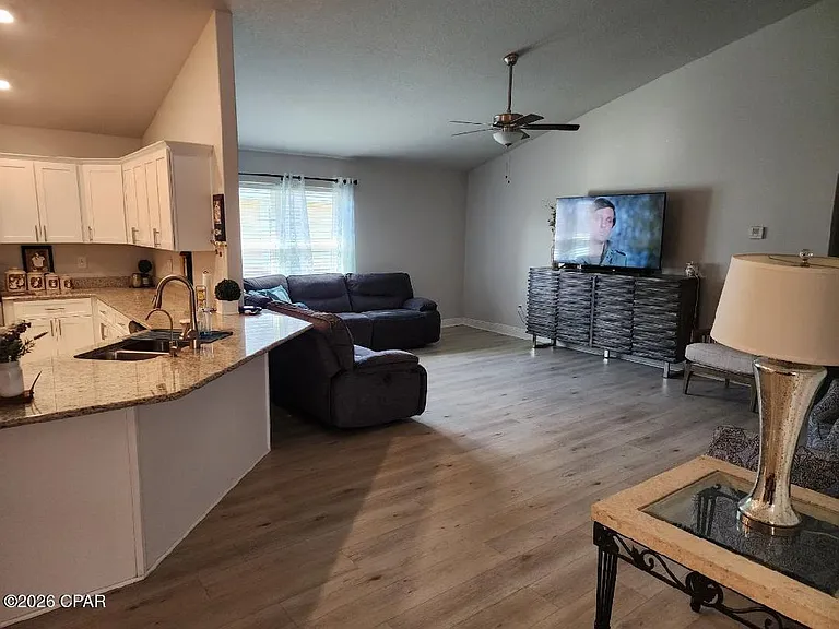 11729 Poston Rd — Photo 10