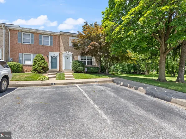102 Grimes Ct, Mount Airy, MD 21771