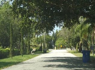 14481 Lake Ln, Southwest ranches, FL 33330