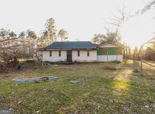65 Fleming Dr NE, Baxley, GA 31513