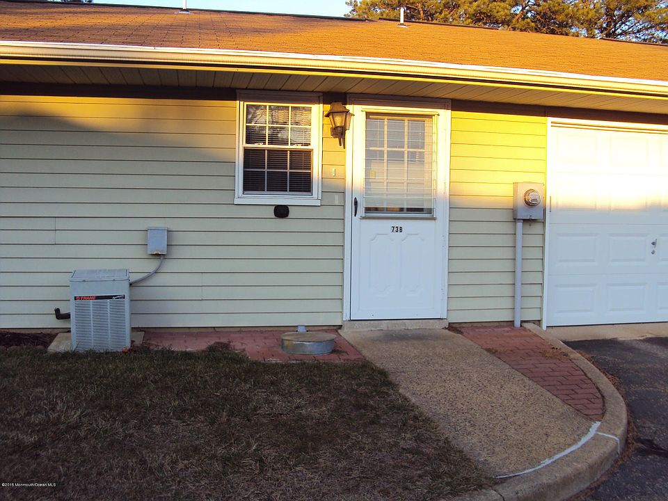 1st image of 73 Cambridge Circle #B