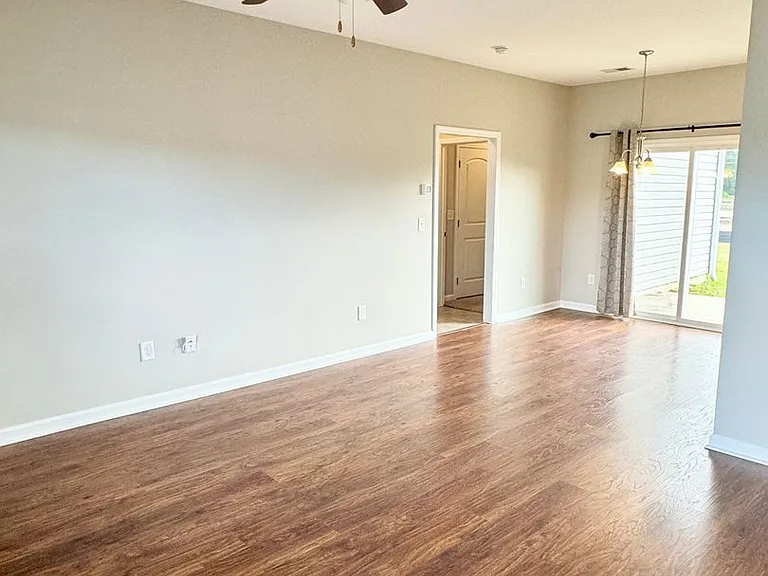 139 Springtide Dr — Photo 12