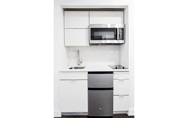 Rented by Douglas Elliman | media 6