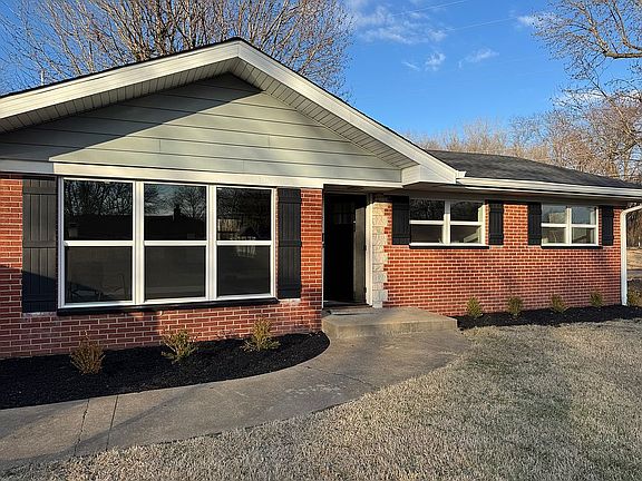 2nd image of 11 Winchester Dr