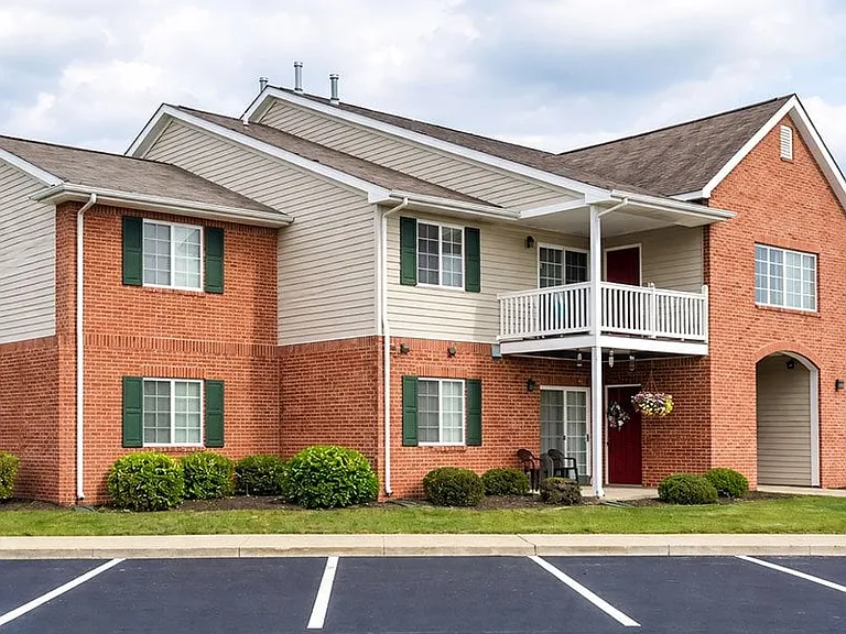 PINE GROVE APARTMENTS — Photo 1