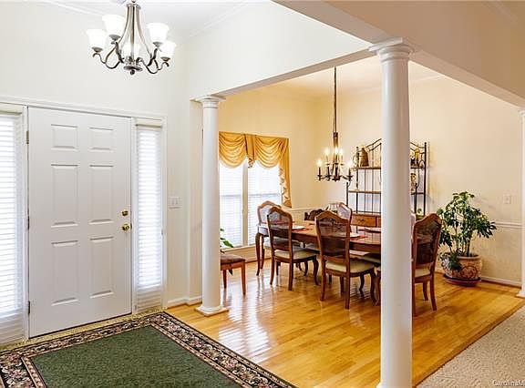4th image of 4112 Meadowview Hills Dr