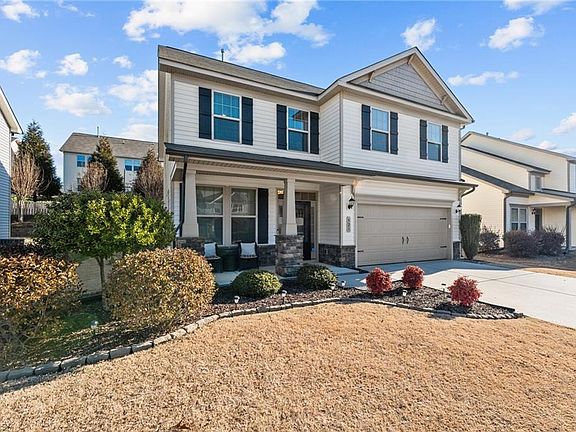 2nd image of 521 Applecross Dr